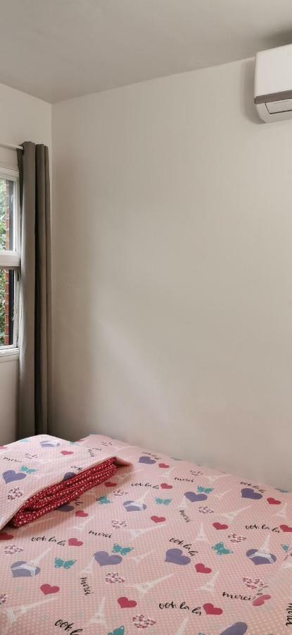 University Apartment Toronto Exterior photo